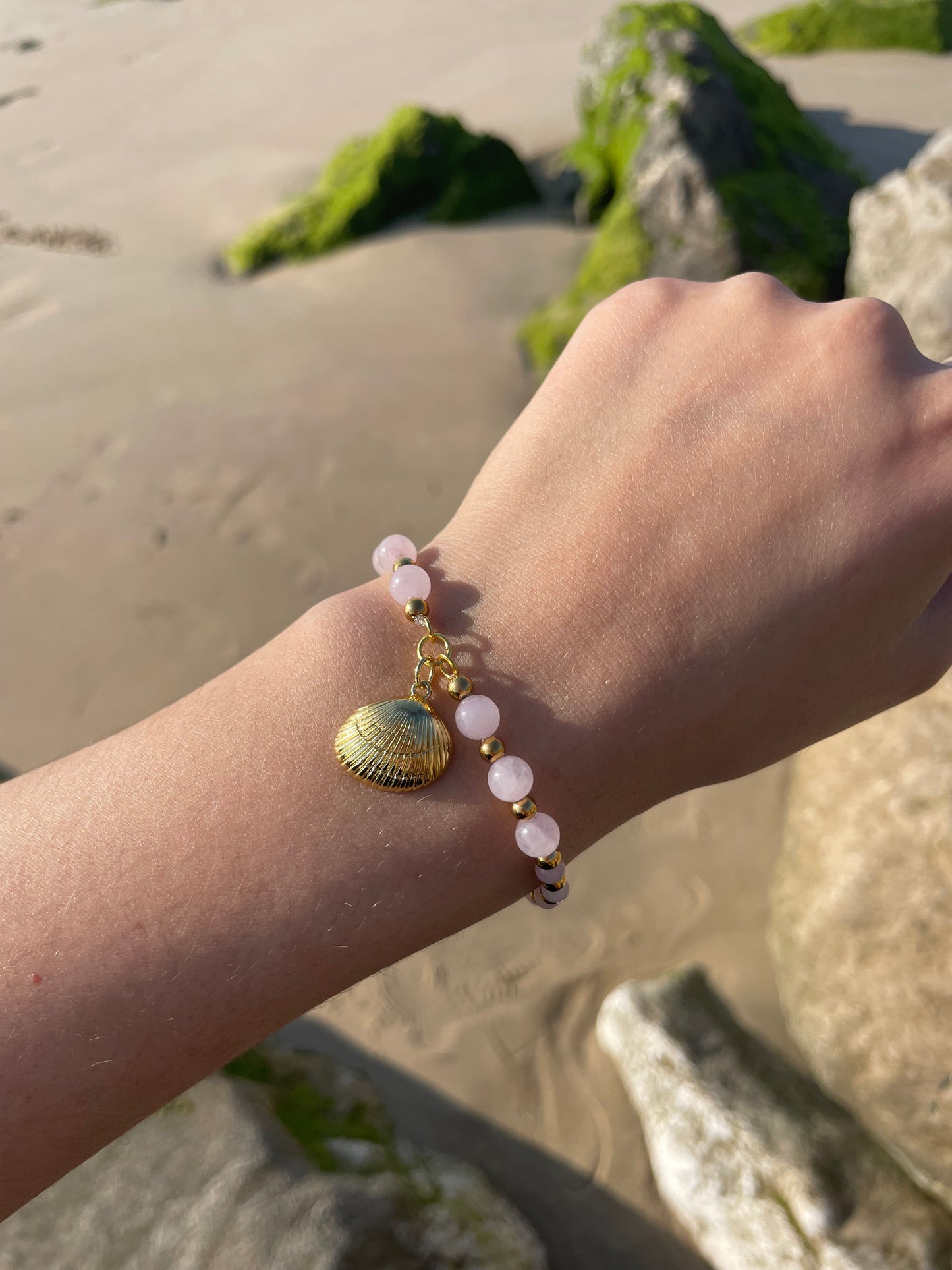 Bracelet "Luria Rosa" - Quartz rose & coquillage doré