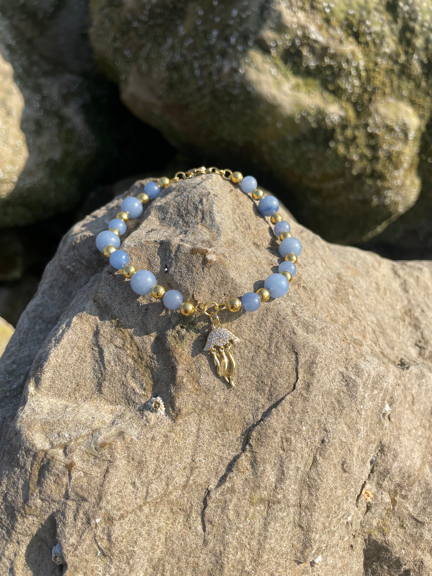 Bracelet "Aurelya" - Aventurine bleue & méduse dorée